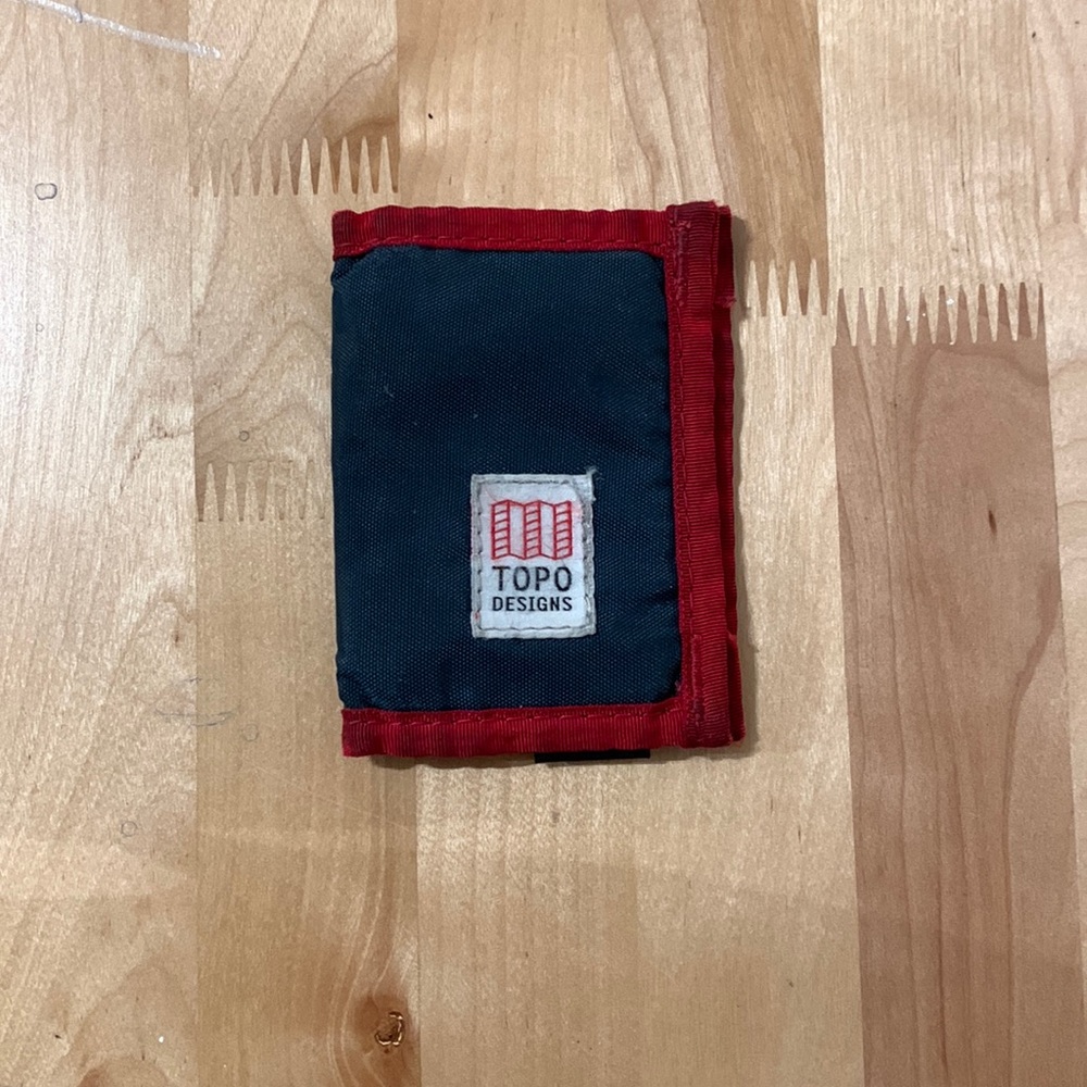 Topo Design Wallet